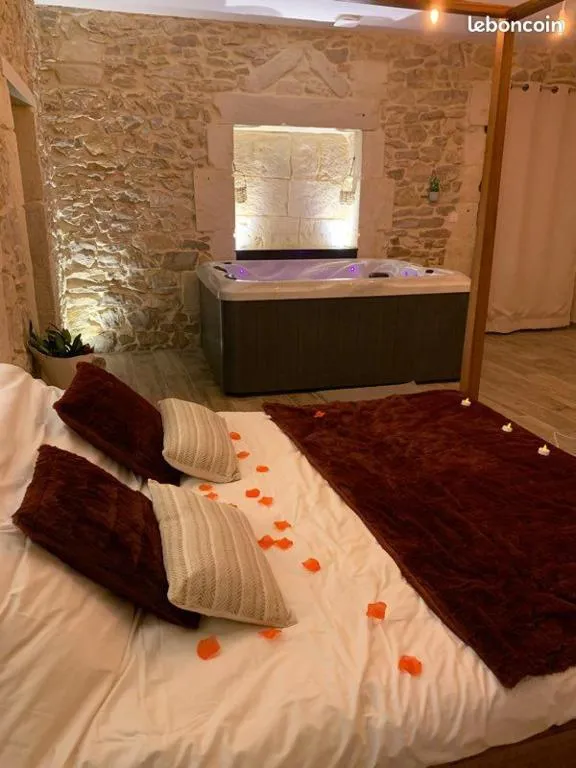 Suite de Caractère, gîte avec spa à Milhaud - photo 2 sur 6