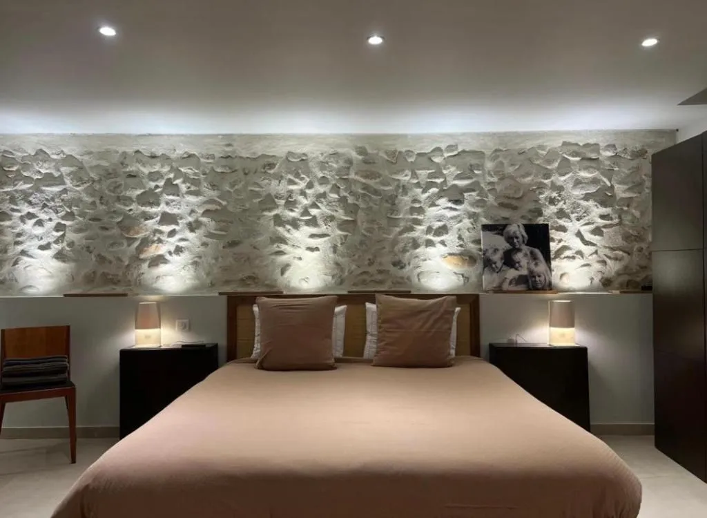 Suite de La Brillanne, gîte avec spa à La Brillanne - photo 2 sur 12