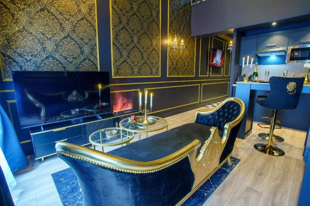 Suite de luxe jacuzzi et cinéma, gîte avec spa à Sedan - photo 3 sur 12