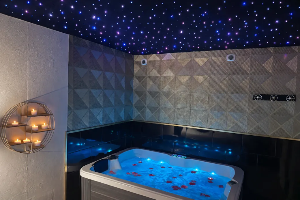 Suite Étoilée et Spa, gîte avec spa à Lignières-de-Touraine - photo 2 sur 6