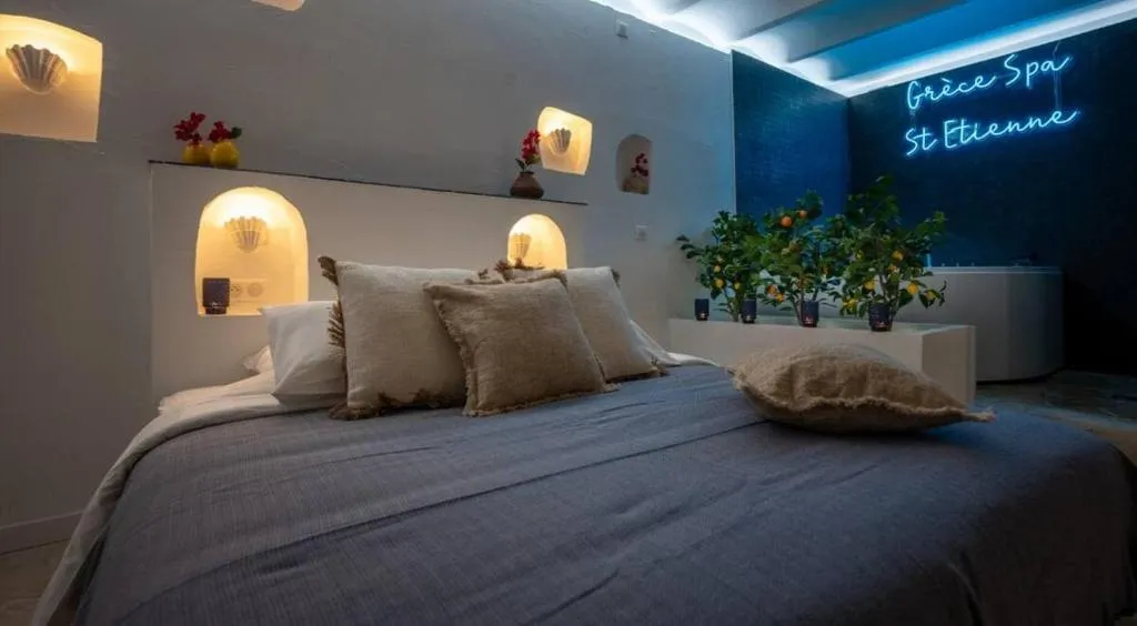 Suite grecque de Saint-Étienne, love room à Saint-Étienne - photo 2 sur 10