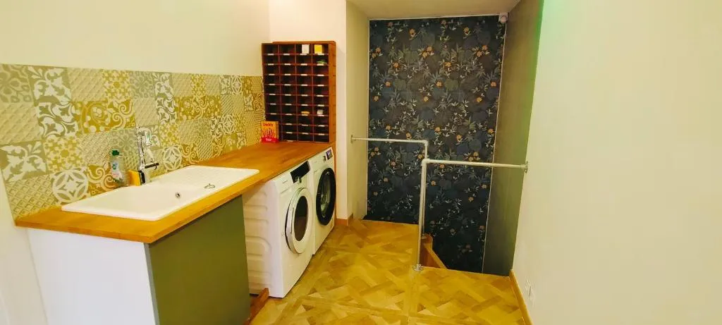 Suite Jacuzzi de Belleville, gîte avec spa à Paris - photo 3 sur 12