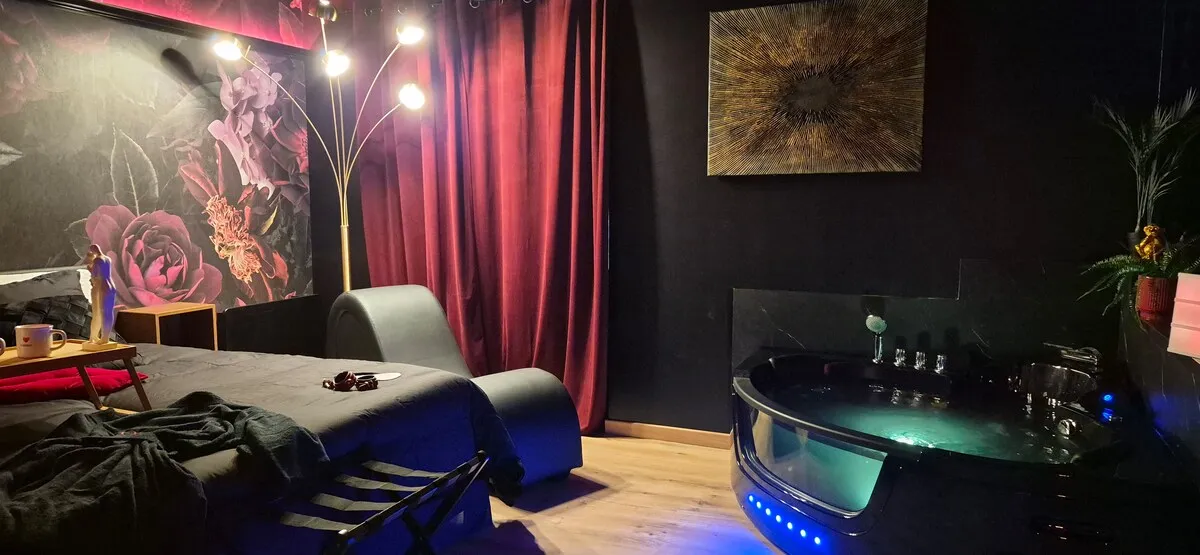 Suite Jacuzzi de Prissac, gîte avec spa à Prissac - photo 2 sur 8