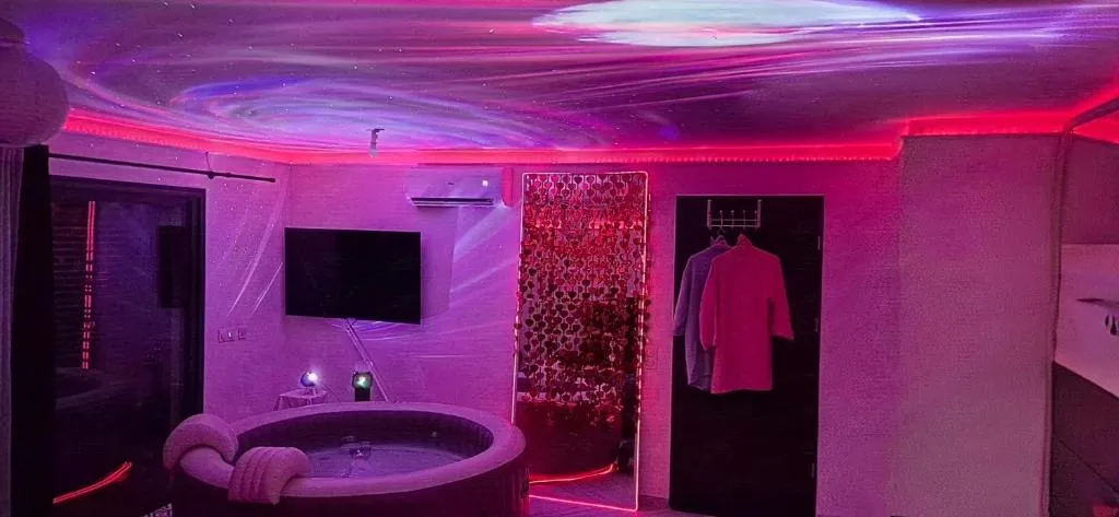 Suite jacuzzi de Vitrolles, gîte avec spa à Vitrolles - photo 2 sur 9
