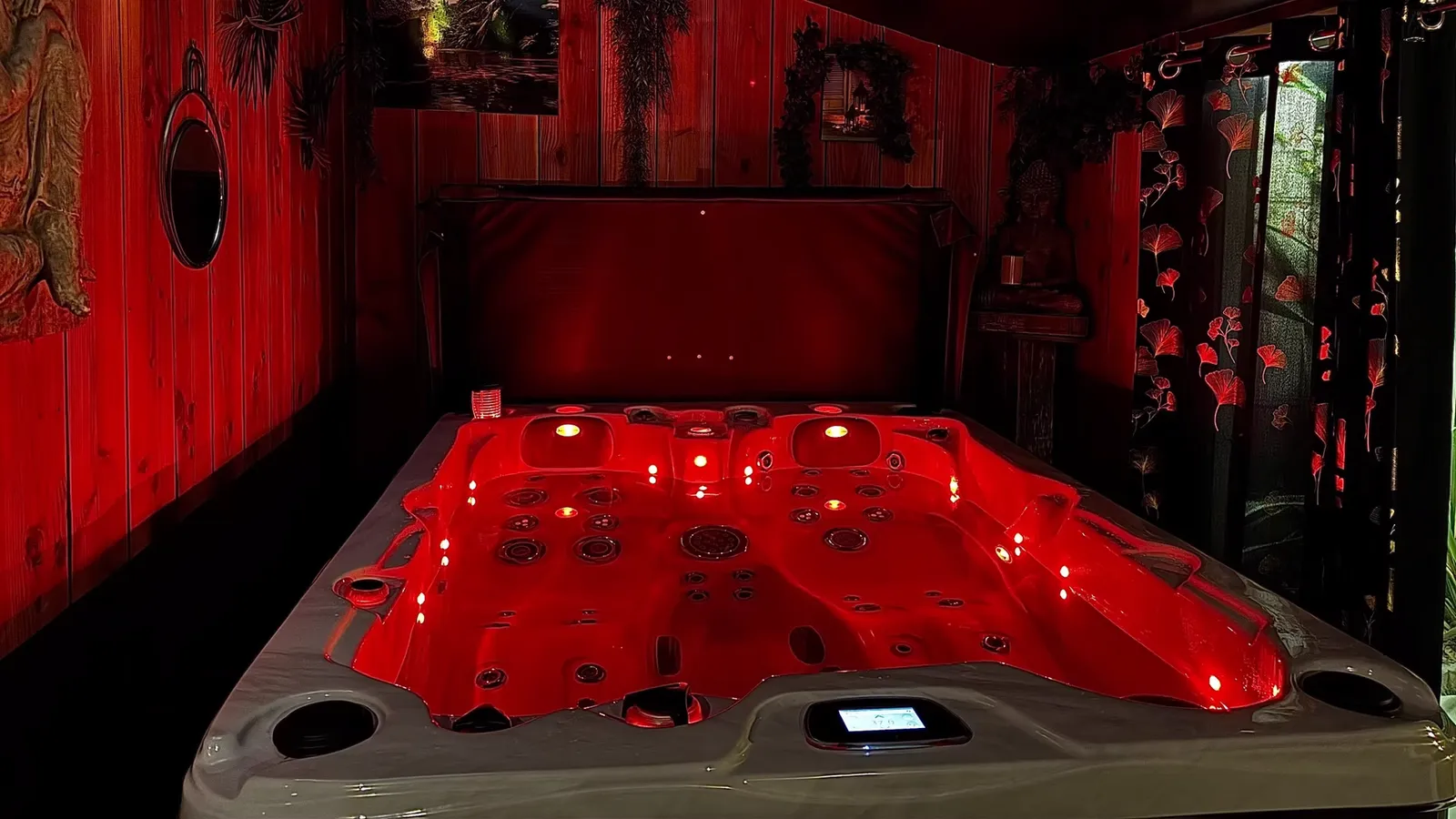 Suite Jacuzzi et Piscine, gîte avec spa à Rouans - photo 2 sur 7