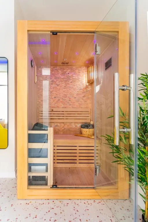 Suite jacuzzi et sauna Strasbnb, gîte avec spa à Strasbourg - photo 3 sur 12