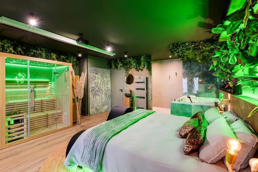 Suite Jungle, gîte avec spa à Roquebrune-sur-Argens - photo 2 sur 12