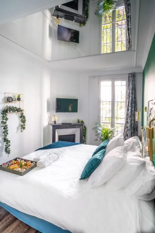Suite L'Éclipse, gîte avec spa à Levallois-Perret - photo 2 sur 12
