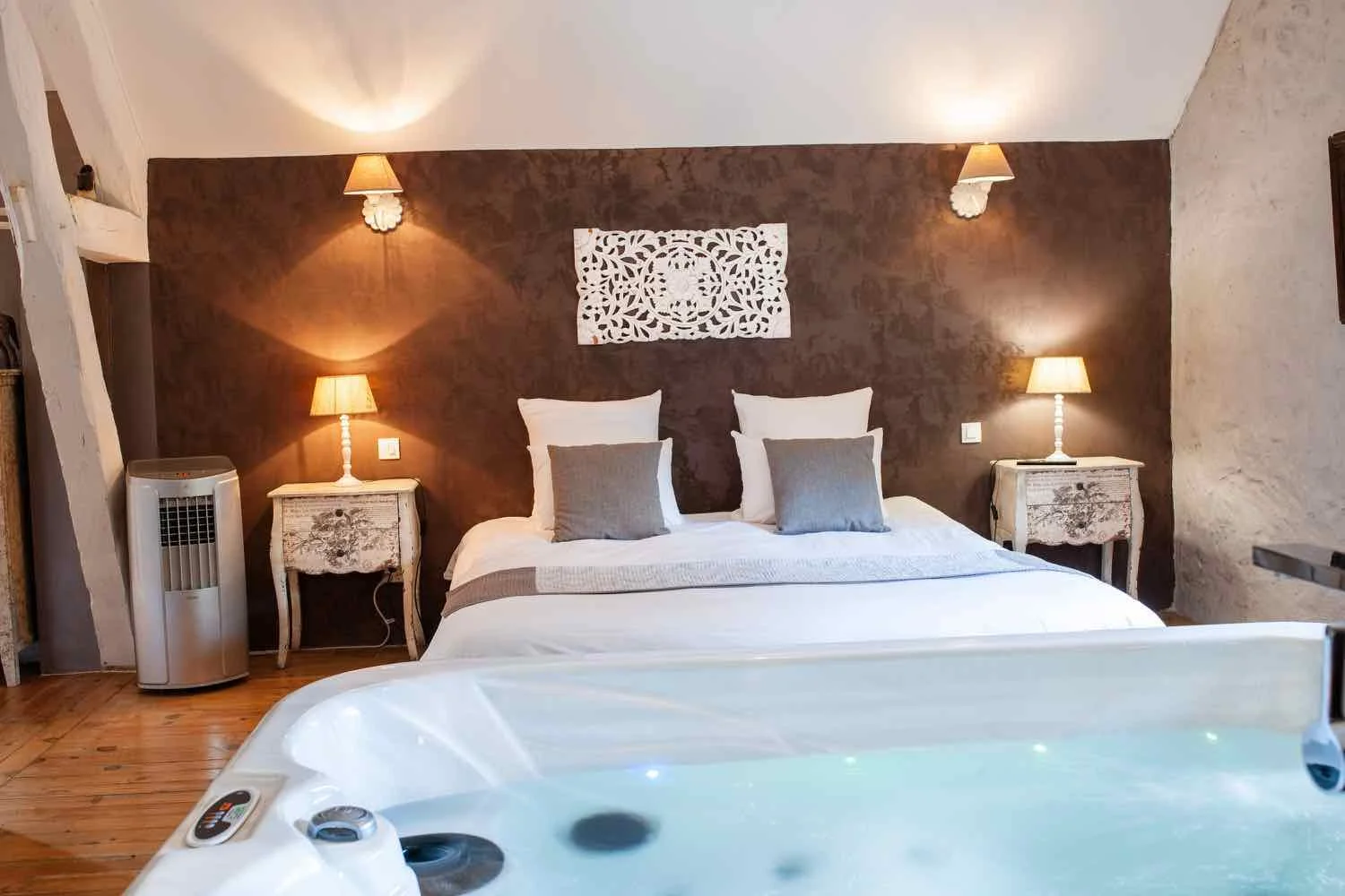Suite L'Élégant, gîte avec spa à Vendières - photo 2 sur 4