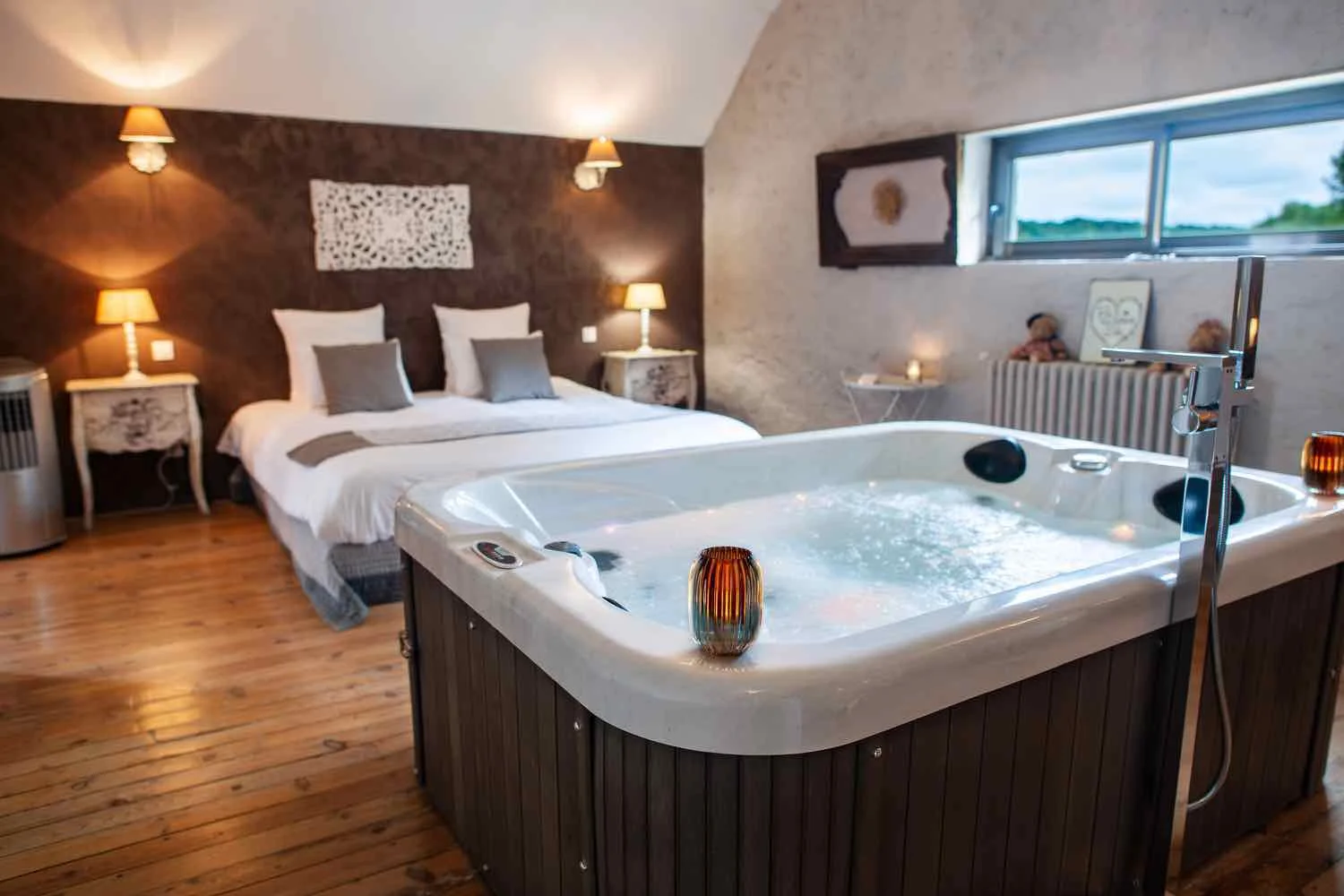 Suite L'Élégant, gîte avec spa à Vendières - photo 3 sur 4