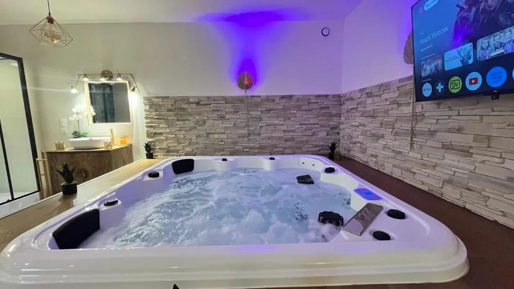 Suite La Serenità, gîte avec spa à Saint-Georges-d'Orques - photo 3 sur 10