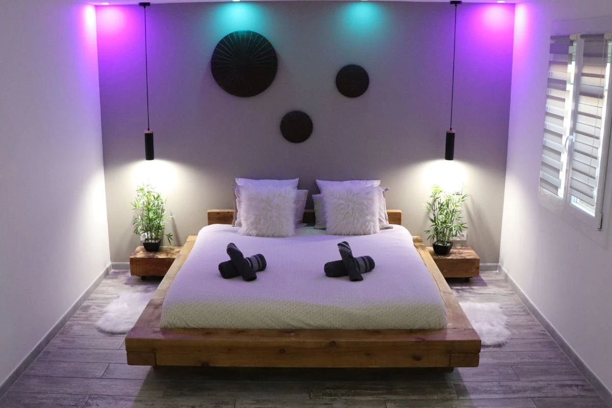 Suite Le Petit Paradis, gîte avec spa à Orange - photo 3 sur 8