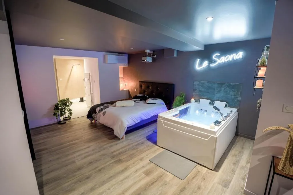 Suite Le Saona, gîte avec spa à Bourg-en-Bresse - photo 2 sur 11