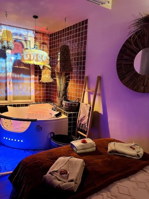 Suite Marrakech, gîte avec spa à Rennes - photo 3 sur 12