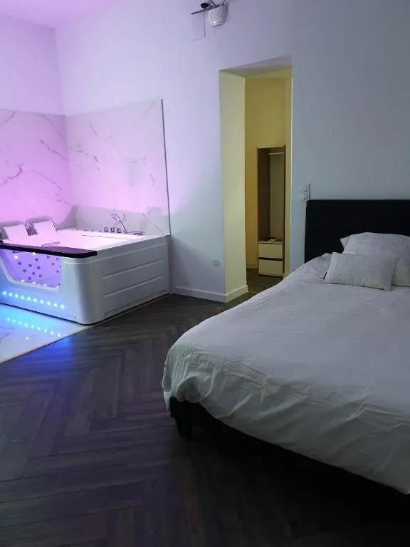 Suite Miro, gîte avec spa à Perpignan - photo 2 sur 12