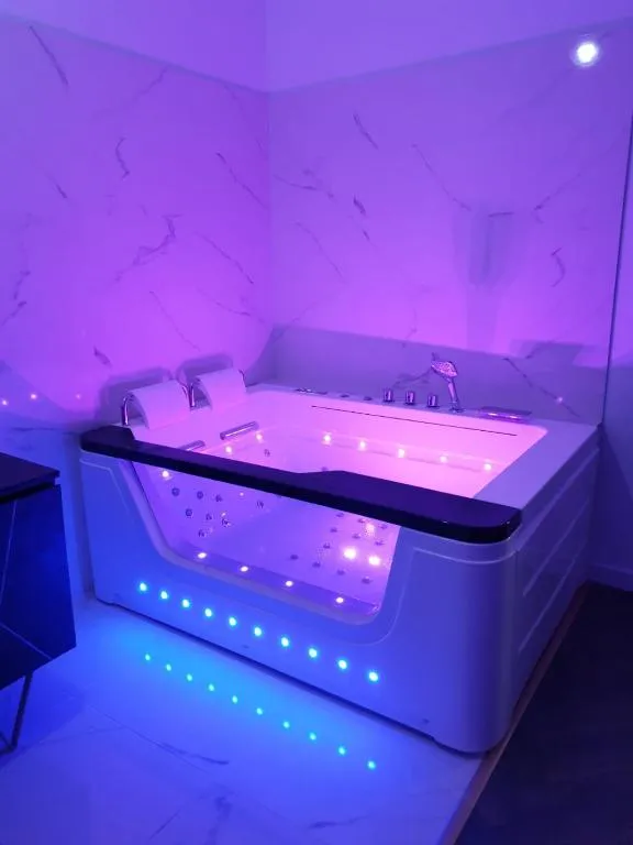 Suite Miro, gîte avec spa à Perpignan - photo 3 sur 12