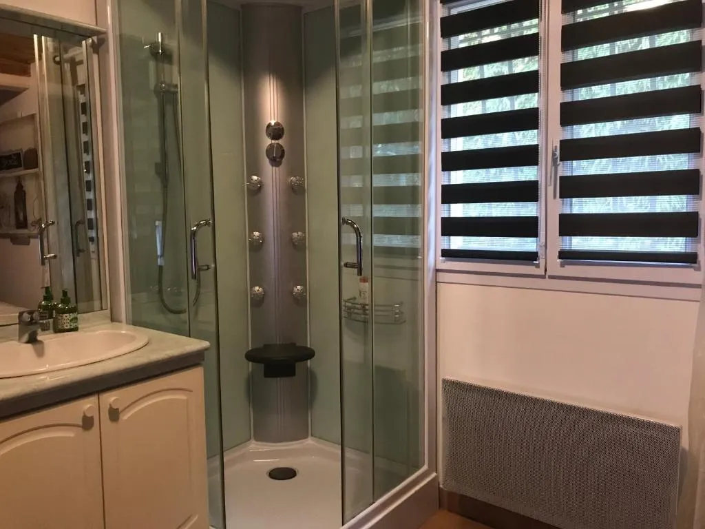 Suite Orchidée d'Eyguières, gîte avec spa à Eyguières - photo 3 sur 8