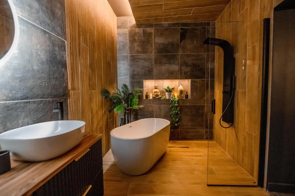 Suite Prestige Rooftop Toulouse, gîte avec spa à Toulouse - photo 3 sur 12