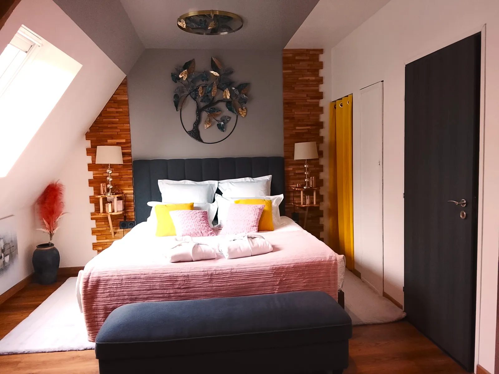 Suite Quintessence, gîte avec spa à La Vraie-Croix - photo 2 sur 12