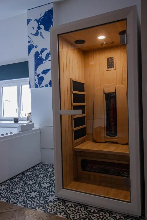 Suite Saphir, gîte avec spa à Saint-Étienne - photo 3 sur 10