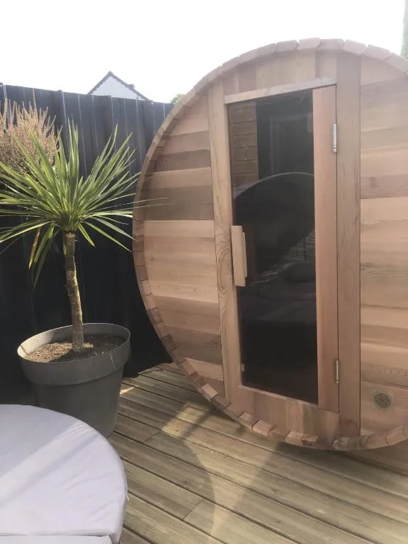 Suite Sauna de Pluméliau - Sauna dans l'hébergement et jardin (Pluméliau-Bieuzy, Morbihan)