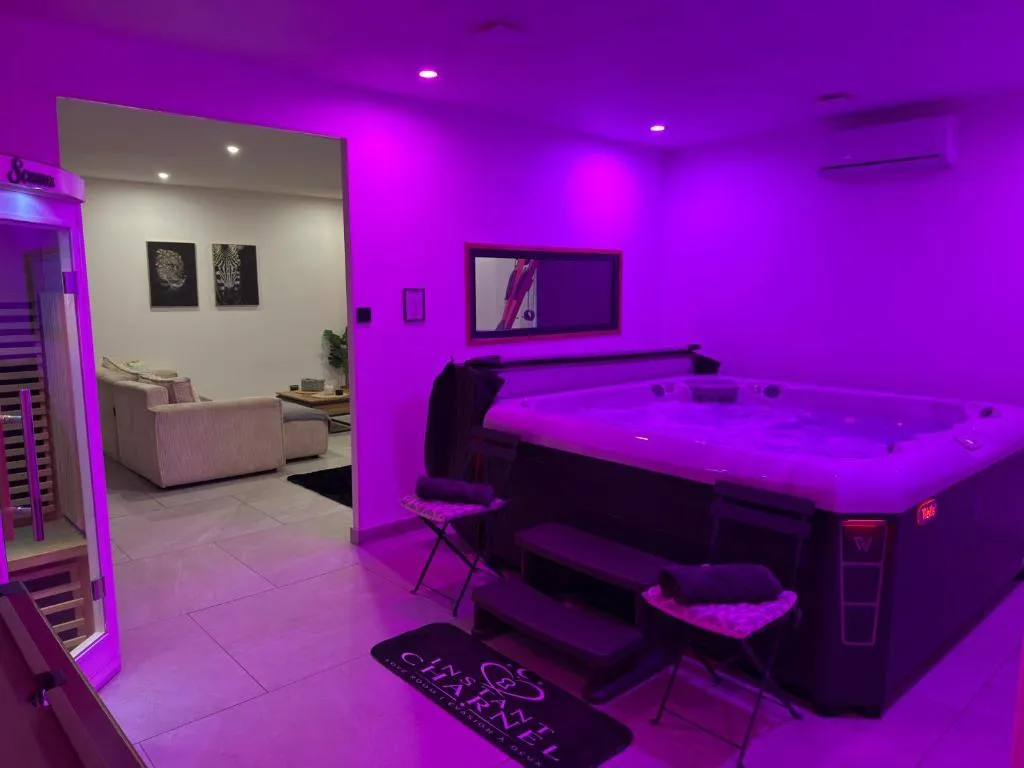 Suite sauna et jacuzzi d'Istres, gîte avec spa à Istres - photo 3 sur 3