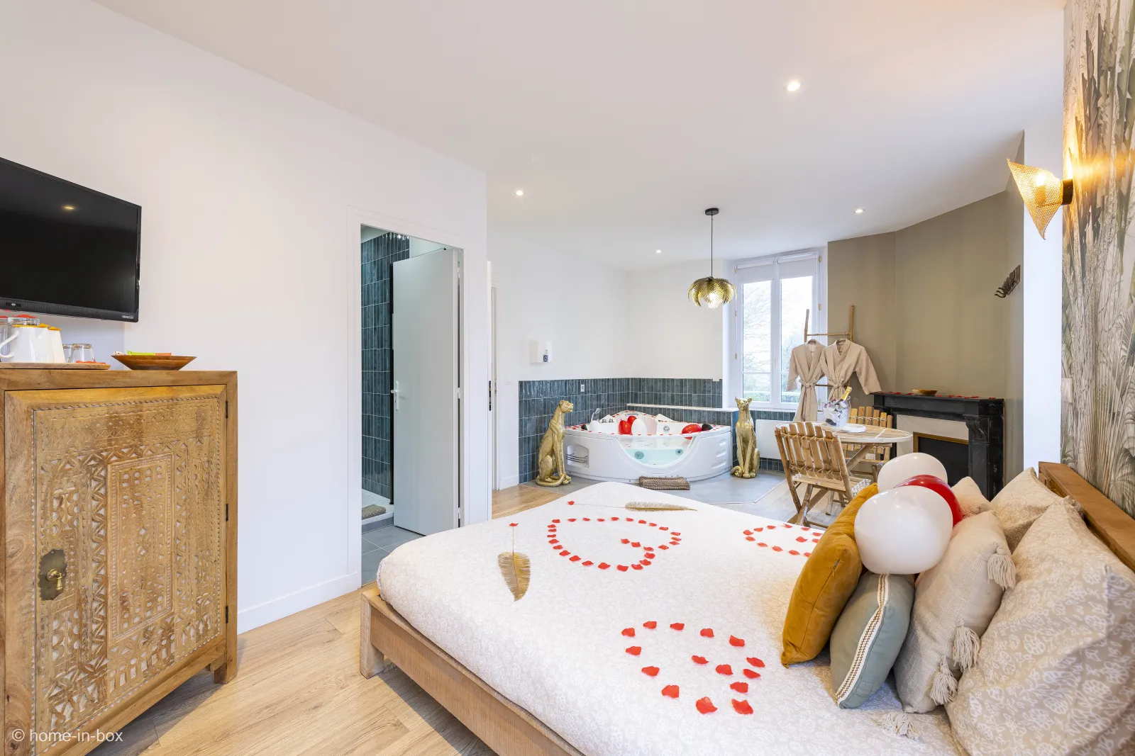 Suite Savane avec Jacuzzi 15min Disney - Le nid d'Eliyah (Nanteuil-lès-Meaux, Seine-et-Marne)