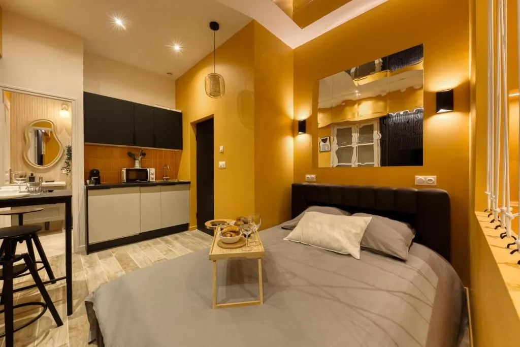 Suite Spa Caramel - Appartement avec bain à remous près de l'église (Melun, Seine-et-Marne)