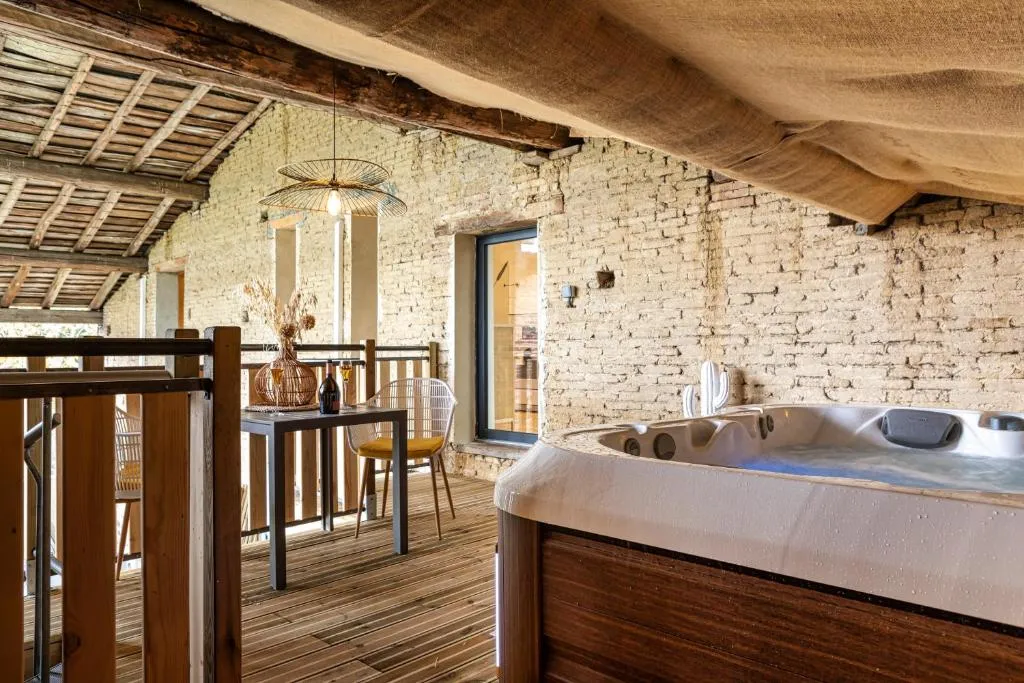 Suite spa de l'Oliveraie, gîte avec spa à Castelnau-d'Estrétefonds - photo 2 sur 12