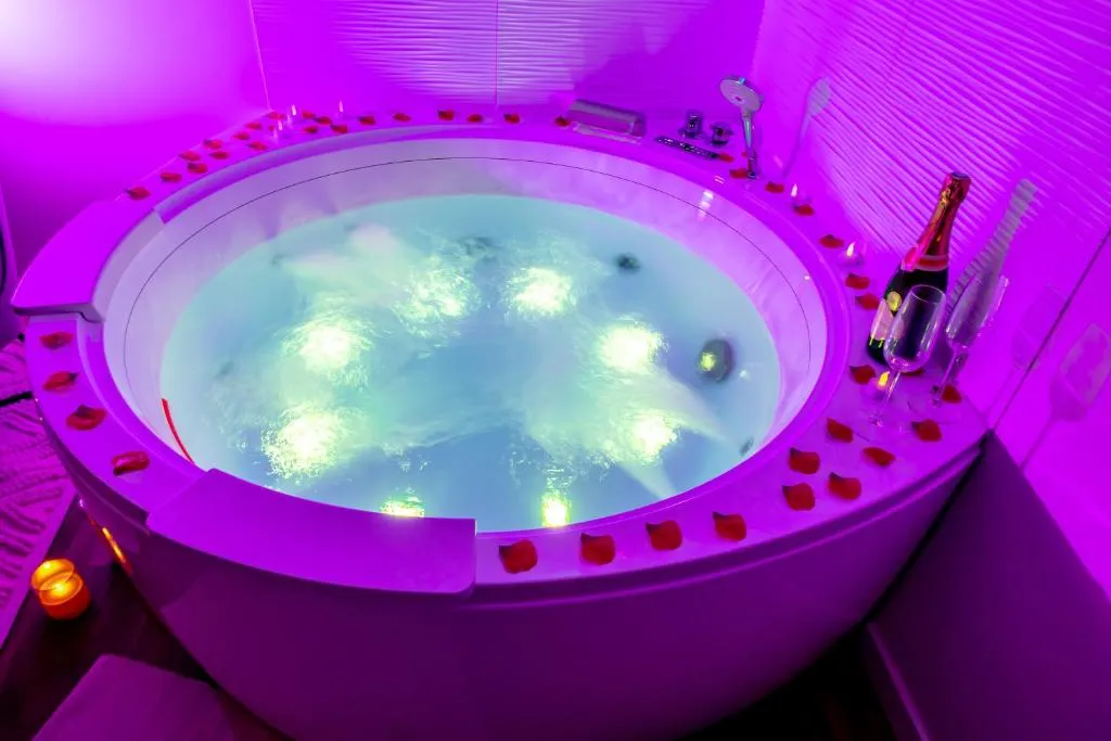 Suite Spa, gîte avec spa à Mauperthuis - photo 3 sur 12