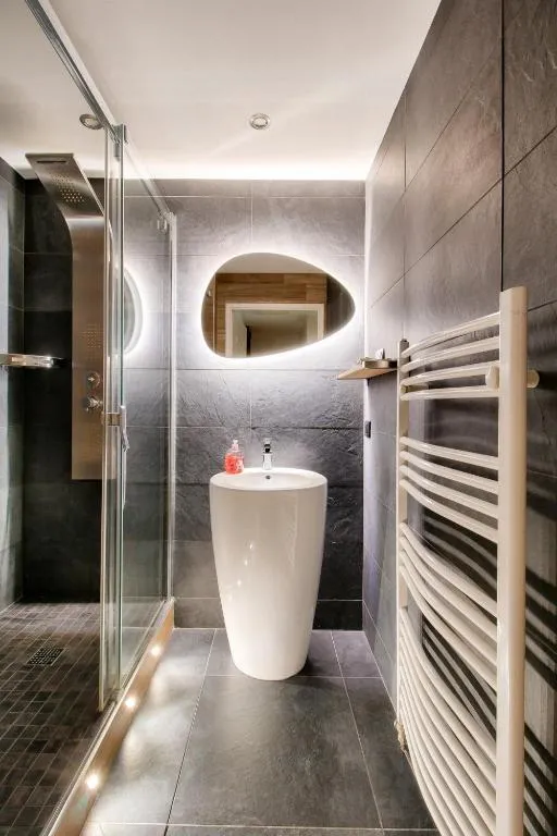 Suite spa XL de Montévrain, gîte avec spa à Montévrain - photo 3 sur 12