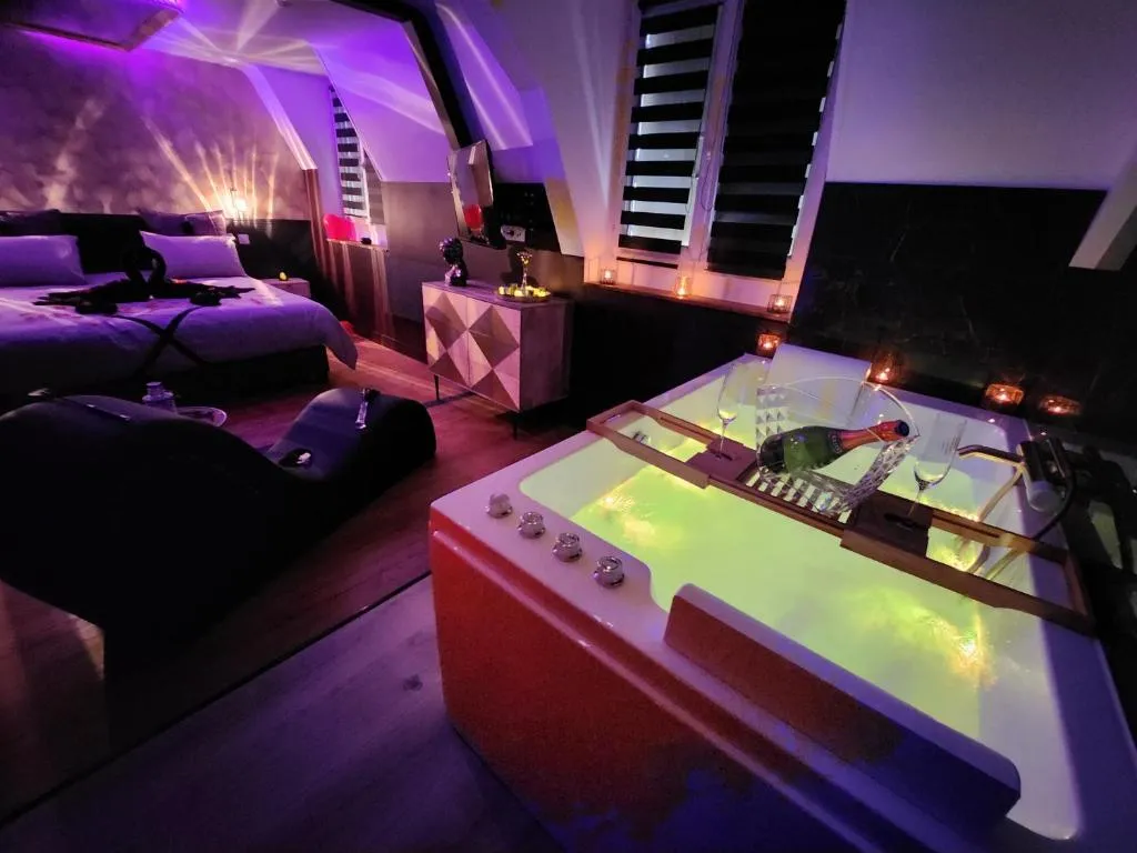 Suite Tu m'aimes, gîte avec spa à Caen - photo 2 sur 12