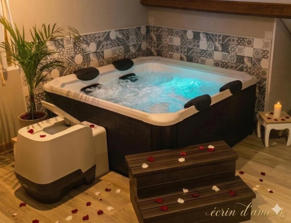 Suite XXL Jacuzzi de Meyrals, gîte avec spa à Meyrals - photo 2 sur 12