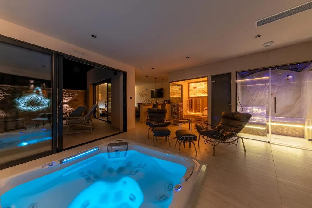 Suite Zen Energie - Sauna, hammam et bain à remous (Volx, Alpes-de-Haute-Provence)