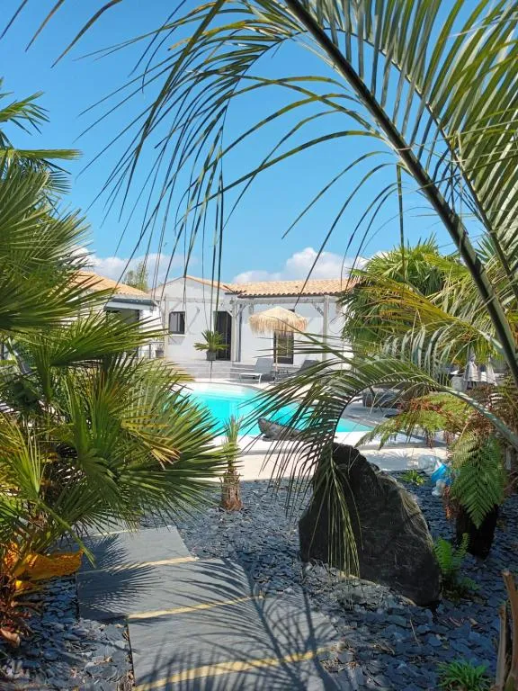 Suites by Aix Keys - Jacuzzi privatif à 5 min des plages de Fouras (Saint-Laurent-de-la-Prée, Charente-Maritime)