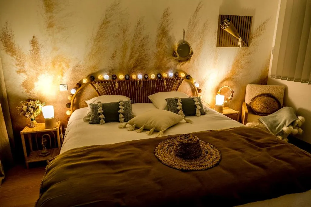 Suites by Aix Keys, gîte avec spa à Saint-Laurent-de-la-Prée - photo 2 sur 12