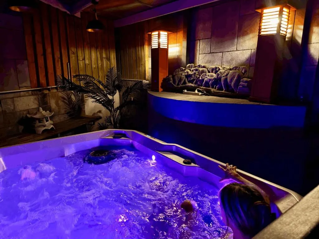 Suites du Bouddha Bleu - Suites avec baignoire spa, sauna et jardin (Carnac, Morbihan)
