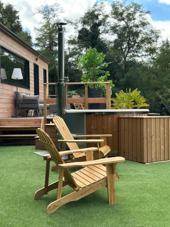 Tiny house au bain nordique - escapade climatisée avec piscine (Lafrançaise, Tarn-et-Garonne)