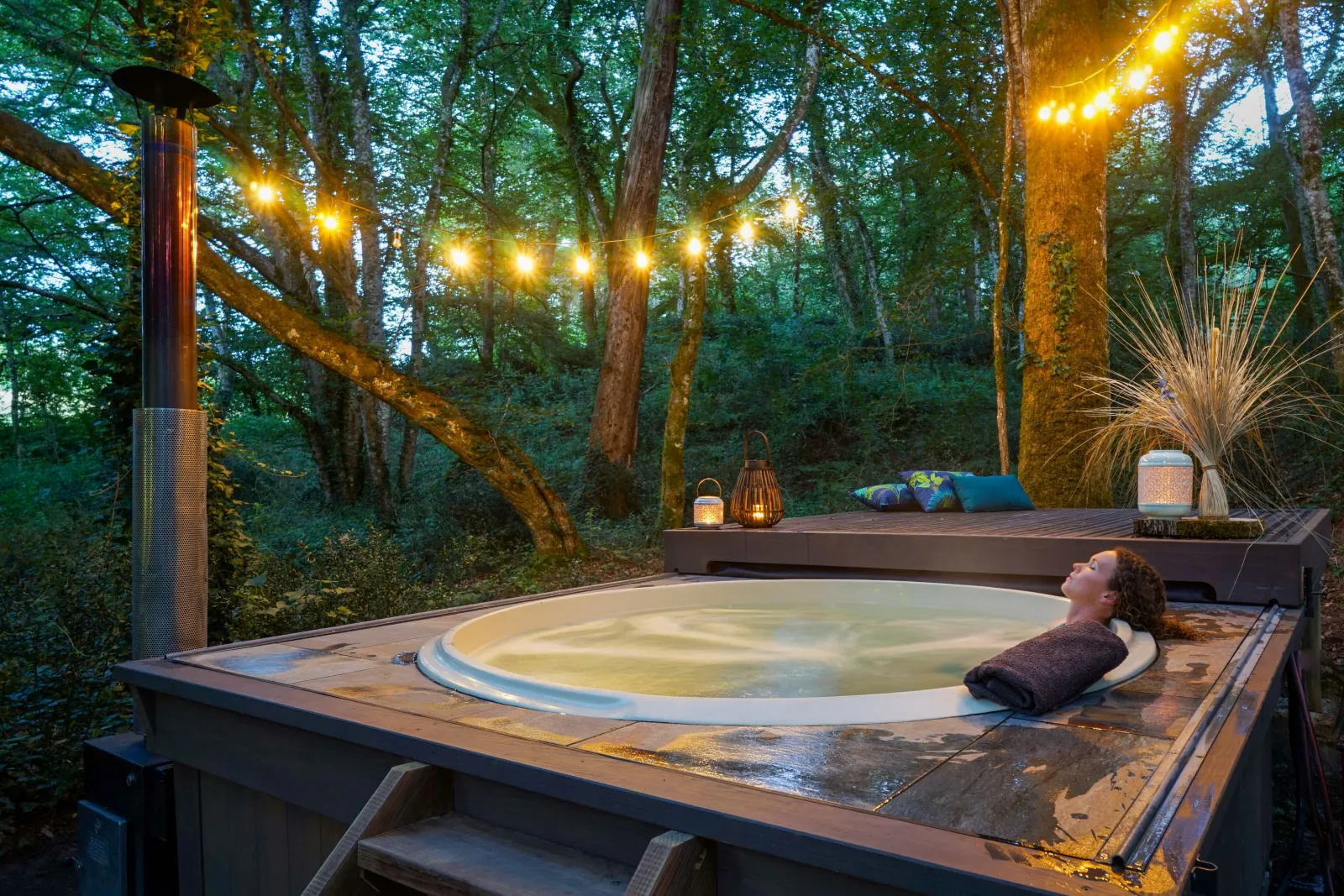 Tiny House Lumen & son bain bordelais, hébergement insolite à Saint-Martin-Curton - photo 3 sur 12