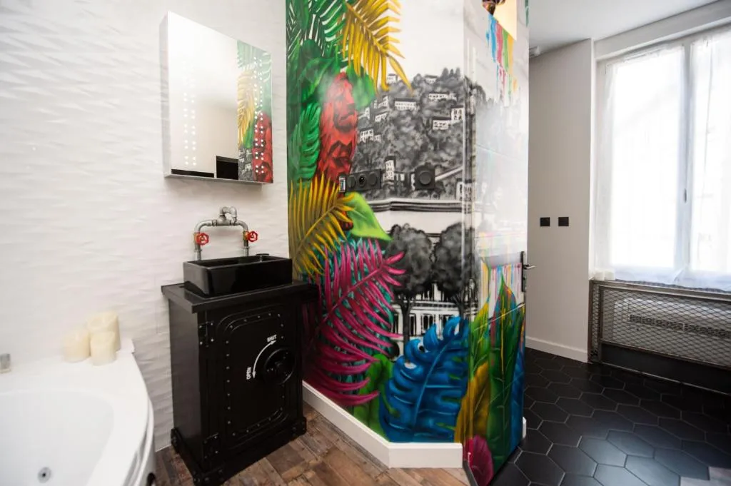 Urban Jungle Spa, gîte avec spa à Villeurbanne - photo 3 sur 12