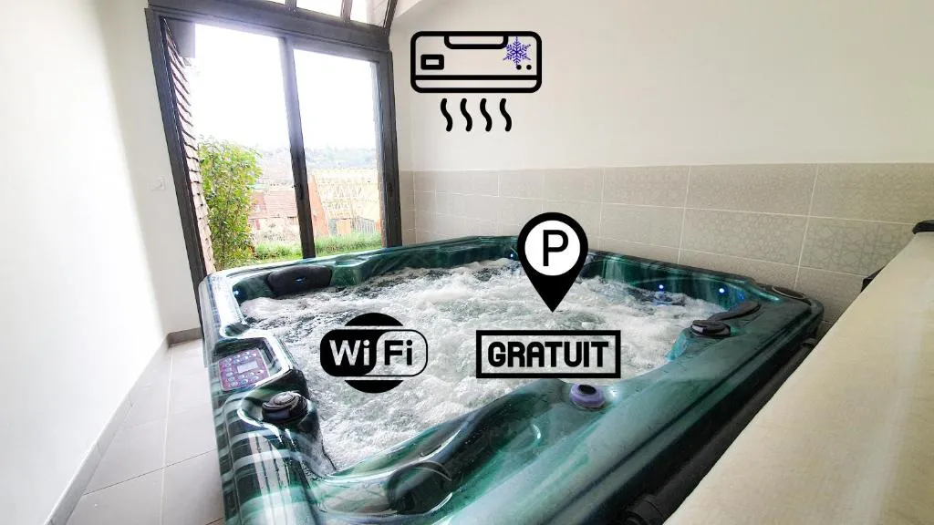 Villa Belle Vue - Jacuzzi privatif et vue sur la ville (Sarlat-la-Canéda, Dordogne)