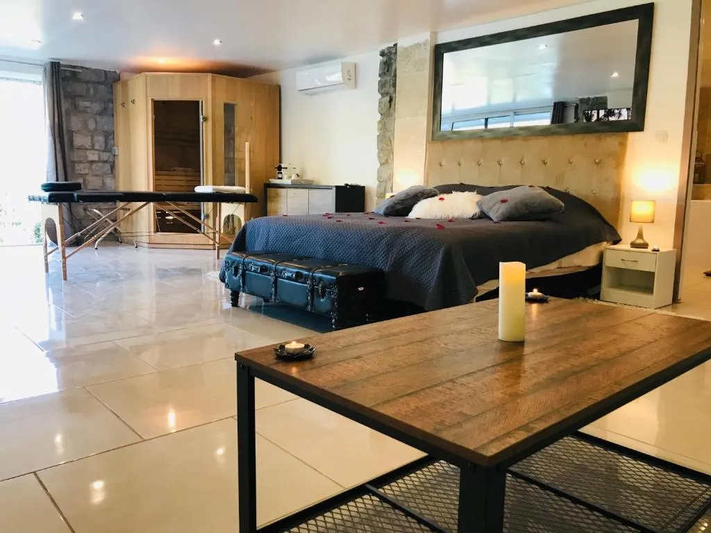 Villa Charlene, gîte avec spa à Massoins - photo 2 sur 12