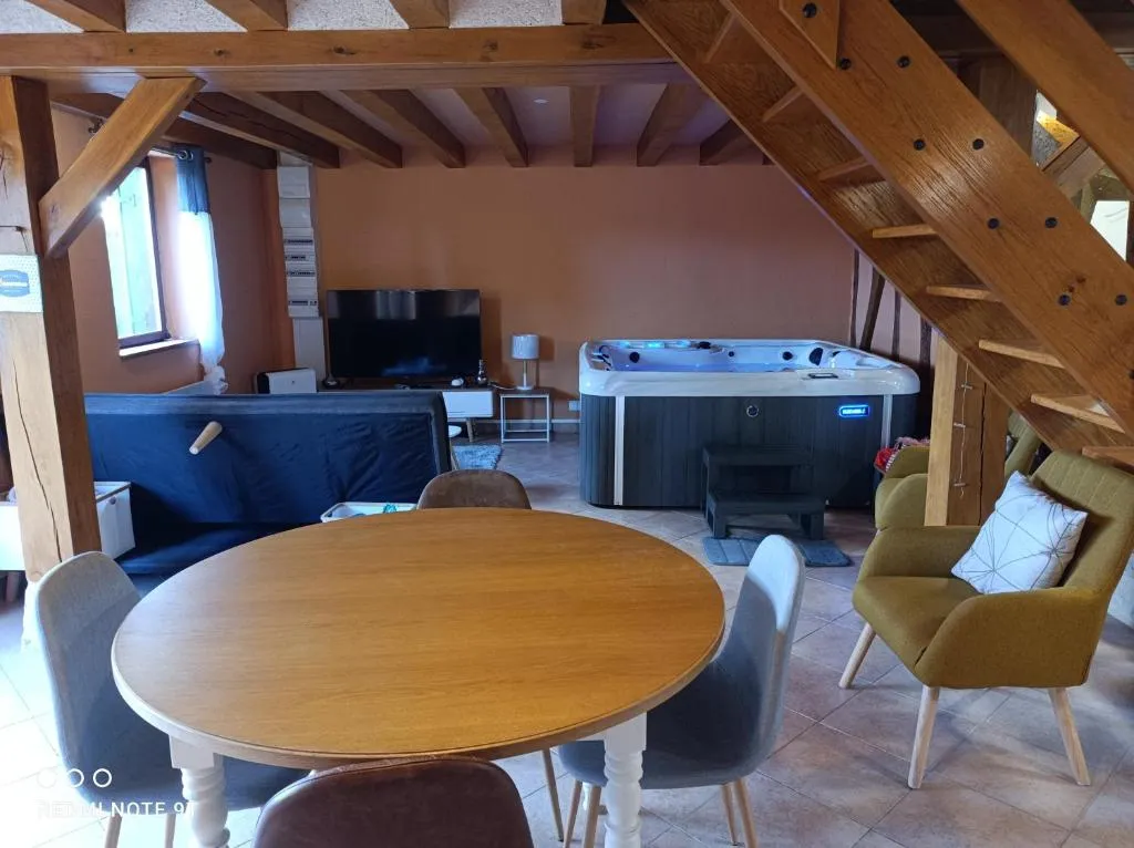Villa De Calme et d'Eau, gîte avec spa à Ladon - photo 3 sur 12