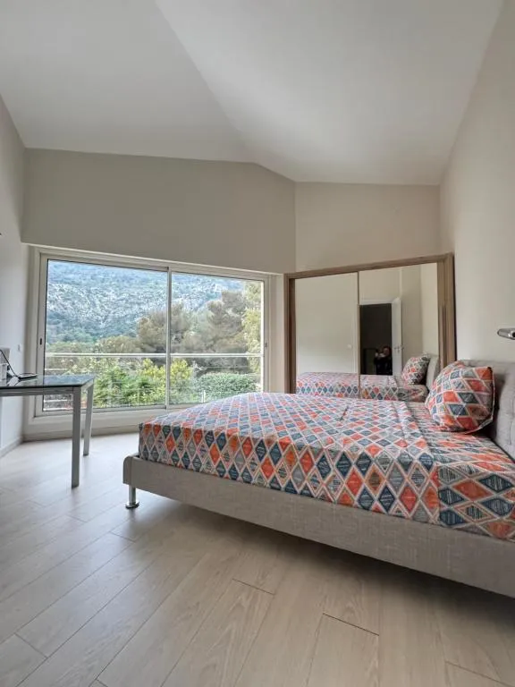 Villa jacuzzi de Roquebrune, gîte avec spa à Roquebrune-Cap-Martin - photo 2 sur 12