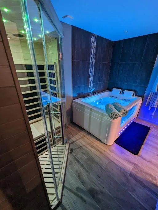 Villa Spa de Douvres - Bain à remous et sauna dans un jardin (Douvres-la-Délivrande, Calvados)