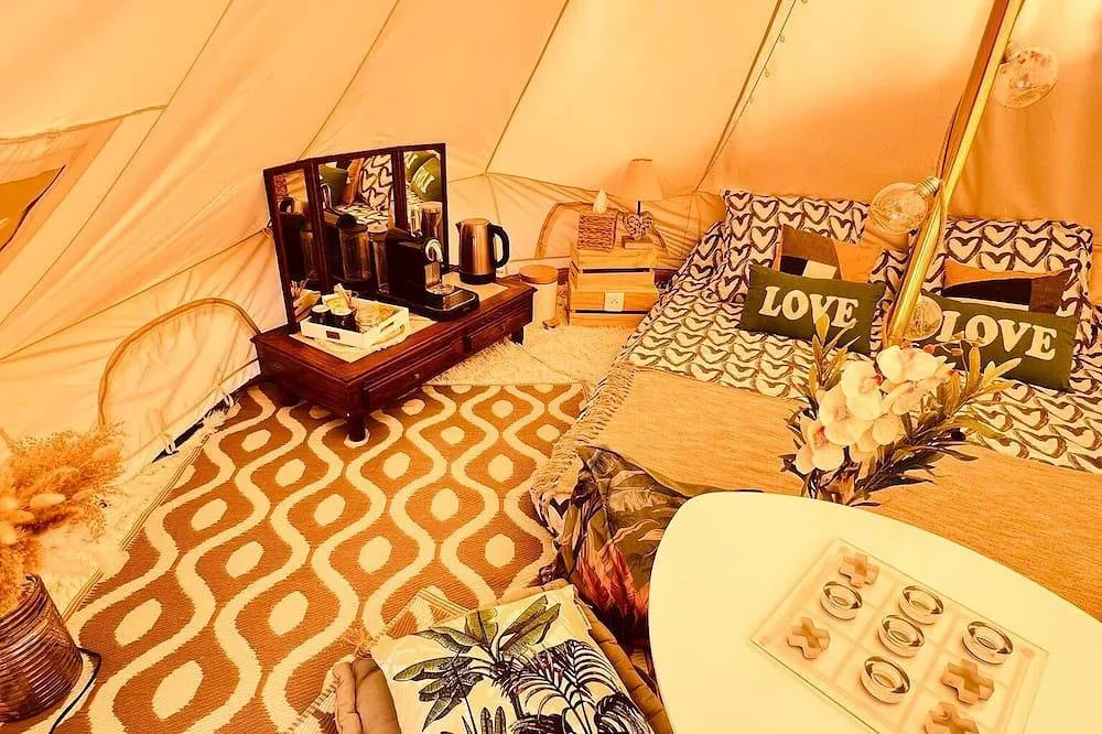 Yourte lodge de Cantaron, love room à Cantaron - photo 2 sur 12